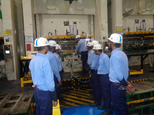 OJT　プレス機.png